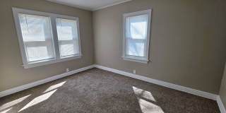 Adorable 3 Bedroom Bungalow Across from Mercy Hospital $1395!!! Gallery 7