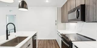 The Pullman Luxury Apartment Homes Gallery 76