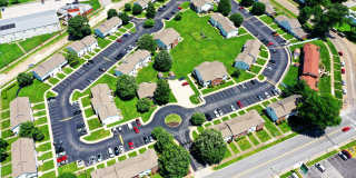 City Pointe Apartments & Townhomes City Pointe Apartments & Townhomes Gallery 1