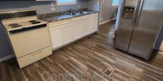 16 Austin Dr. Gallery 1