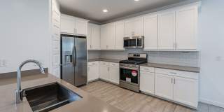 Now Leasing in Asante – 4 Bed Single Story w/ Modern Finishes Gallery 5