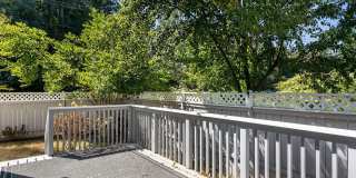 West Linn Single Family 3 Bd/2.5 Bth w/ Basement/Bonus Room. Gallery 13