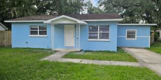 Charming 3-Bedroom, 2-Bath Home with Bonus Room and Detached Garage in Lakeland!! Gallery 1