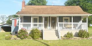 Maryville 37803 - 1 bedroom, 1 bath home  - Contact Jeremy Logan 865-307-2273 Gallery 1