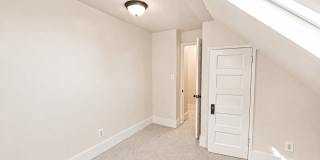 Heart of Bend Oasis: 3-Bedroom Home with Live-Edge Accents, New Carpet, and Fenced-In Parking Gallery 25