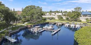 1637 NE Nautical Place Gallery 7