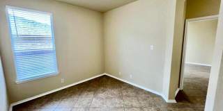 7807 Liberty Island Gallery 21
