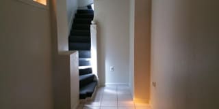 Highlands 1 Bedroom 1 Bath w/ Yard and Laundry! Gallery 5