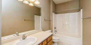 AFFORDABLE CONDO!! 2 Bedroom, 2 Bath Condo in Waukee Gallery 12