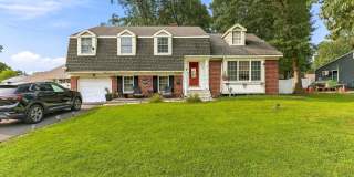 914 SCHUYLER Place Gallery 1