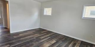 1432 Warwick Avenue Gallery 6