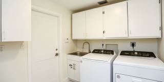 ** LUXURY PARK SHORE STUNNING FULLY REMODELED MODERN UNFURNISHED 3/2 PRIVATE LARGE PATIO HOME WITH PRIVATE PARK SHORE BEACH ACCESS ** NO HOA ** MOVE IN TODAY ** Gallery 52