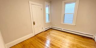 3 Bed - 1000sqFt - Mission Hill Gallery 7