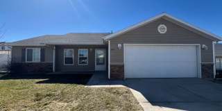 Move-In Discount!!! 3 bed 2 bath Single Family Home in Cedar Willows Gallery 1