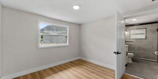 1218 CRESCENT Street Gallery 15