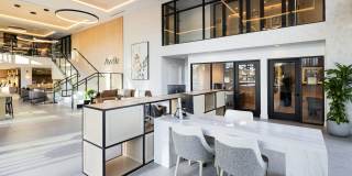Avelle Gallery 65
