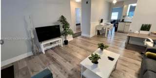 1412 NE 17th Ct Gallery 3