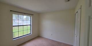 Spacious 4 Bdrm / 2 BA with 2 car garage Gallery 39