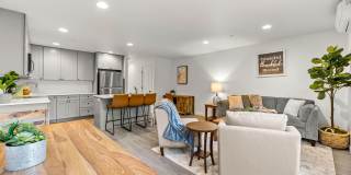 NEW MODERN HOME Gallery 16