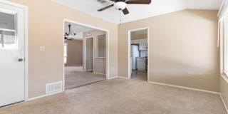 10301 W Charter Oak Drive Gallery 20
