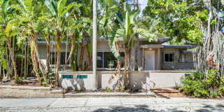 616 SW 11th Ct Gallery 2
