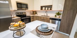 Eurus at Miramar Gallery 33