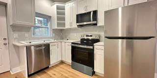 Beautifully Renovated 2B1.5B House with Bedroom Balcony Available NOW Gallery 1