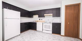 218 Madison Street Gallery 11