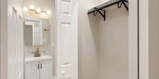 1014 W George Street Gallery 25