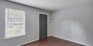 1718-1720 Hazel Street Gallery 6