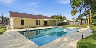 Your Own Backyard Oasis – 3 Bedroom Pool Home in South Crestview! Gallery 52