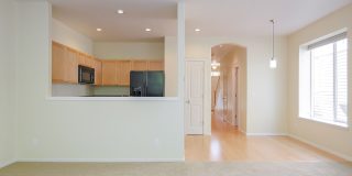 Fabulous 3 BD* 2.5 BA In Popular Arbor Reserve Townhome Community! **Minutes From Tanasbourne Shopping Center** Spectacular Location!* Gallery 6