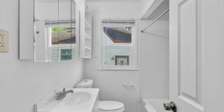 $1250 3 bed Bungalow Gallery 10