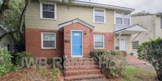 1377 Ingleside Ave Unit B Gallery 1