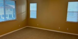 Beautiful 4 Bedroom, 2.5 Bath Oakley Home W/ Large Yard Gallery 18