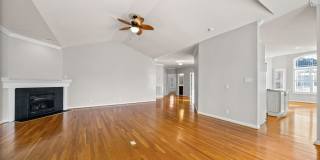 3 Bedroom 2 Bath Pet Friendly Home For Rent with Community Pool Access! Gallery 10