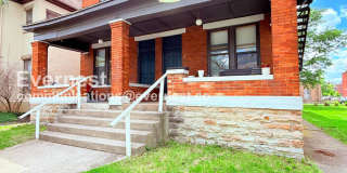 33 South Monroe Avenue Gallery 1