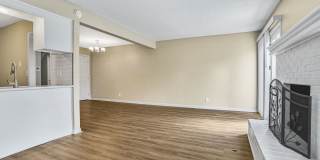 Fully Renovated 2 Bedroom and 2.5 Bath Townhome Located Indian Creek Park Estates Neighborhood! Gallery 6