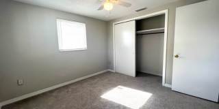 8910 Harvey Ln Gallery 15
