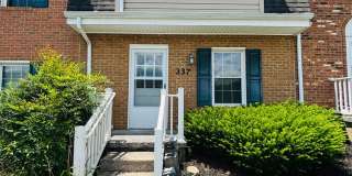 2 Bedroom, 1.5 Bath Townhouse Gallery 1
