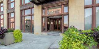 One Bedroom Unit in Wonderful Western Auto Lofts Gallery 3