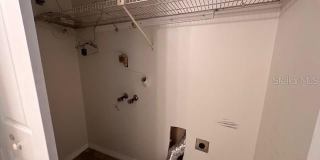 542 E CAROLINE STREET Gallery 9