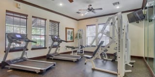 Mission Oaks Apartment Homes Gallery 3