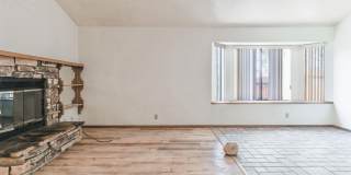 Great Ridgecrest 4 Bedroom Home Gallery 6