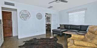 1923 W Earll Drive Gallery 12