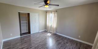 5 Bed 3 Bath House Available Now! Gallery 29
