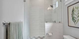 508 S Juanita Gallery 29