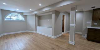 2150 W Monroe Street Gallery 87