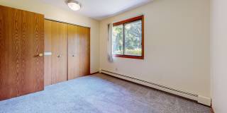 River 10 Apartments Gallery 23