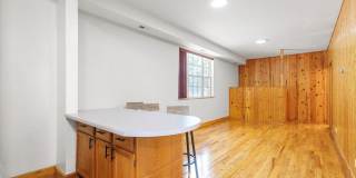 1900 W Ohio St Gallery 6